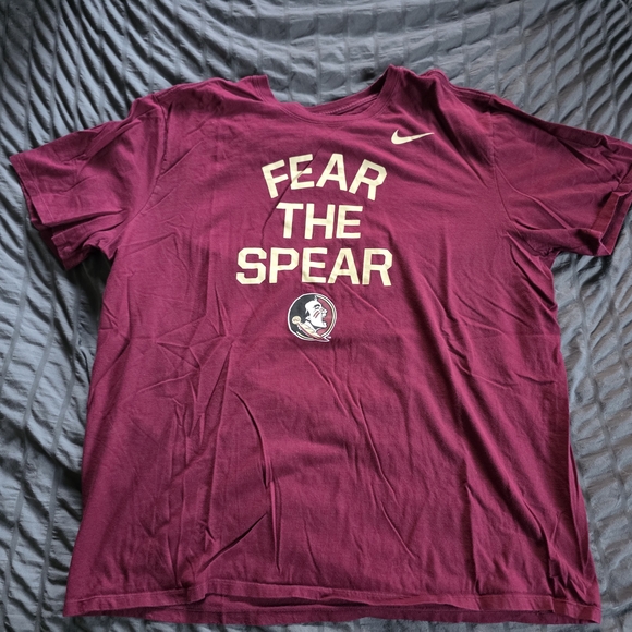 Nike Burgundy 'Fear the Spear' Tee - Picture 1 of 2